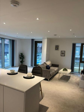 Entire Modern Apartment in Manchester City Centre